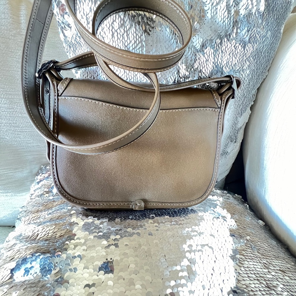 Vintage coach crossbody